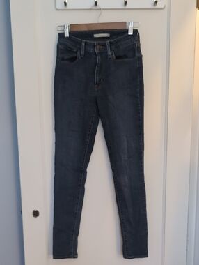🫰🏼 Levi's Dark Blue Women's High Rise 721 Skinny Jeans